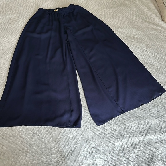 🛍️INA Navy Palazzo with front leg split. Sz SP. - Picture 1 of 12